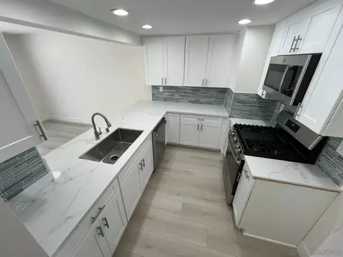 Kitchen - 283 Durian, Vista, CA 92083 photo 1 of 1
