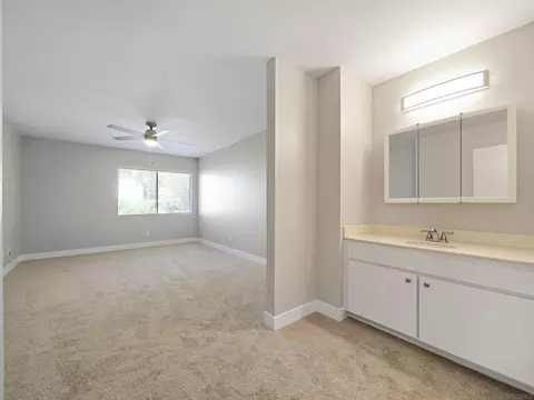 Bath - 5440 Baltimore Dr #92, La Mesa, CA 91942 photo 3 of 3
