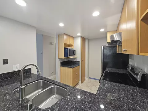 Kitchen - 5440 Baltimore Dr #92, La Mesa, CA 91942 photo 2 of 4