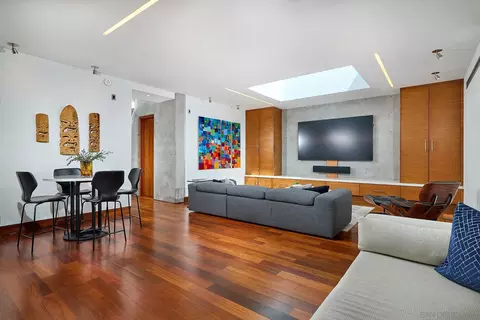 Living - 116 Nob Ave, Del Mar, CA 92014 photo 4 of 6