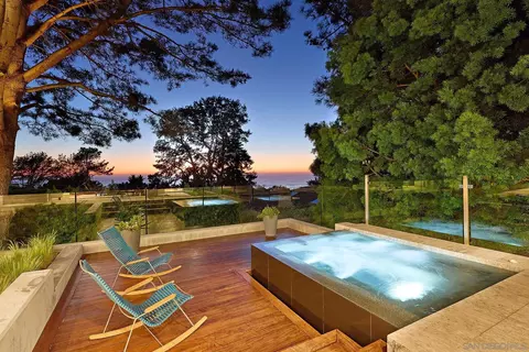 Exterior - 116 Nob Ave, Del Mar, CA 92014 photo 5 of 16