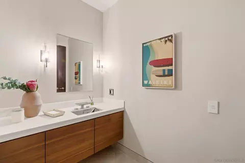 Bath - 116 Nob Ave, Del Mar, CA 92014 photo 4 of 5