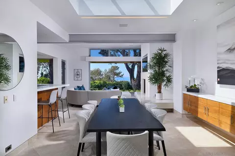 Dining - 116 Nob Ave, Del Mar, CA 92014 photo 1 of 1