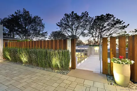 Exterior - 116 Nob Ave, Del Mar, CA 92014 photo 9 of 16