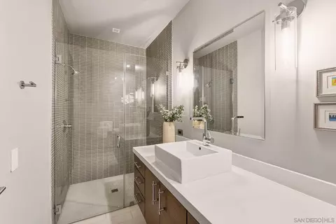 Bath - 116 Nob Ave, Del Mar, CA 92014 photo 5 of 5