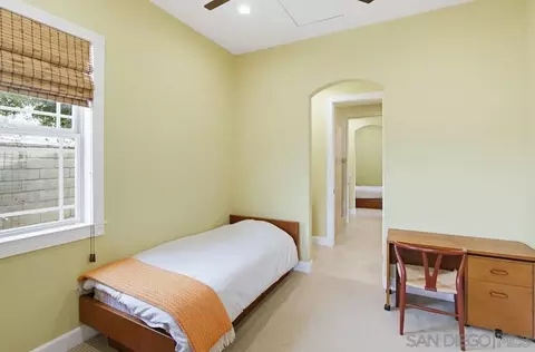 Bedroom - 13620 Holly Oak Way, Poway, CA 92064 photo 5 of 7