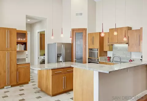 Kitchen - 13620 Holly Oak Way, Poway, CA 92064 photo 4 of 12
