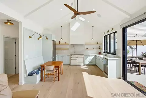 Kitchen - 13620 Holly Oak Way, Poway, CA 92064 photo 8 of 12