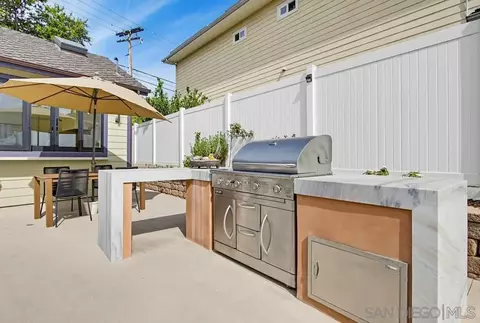 Kitchen - 13620 Holly Oak Way, Poway, CA 92064 photo 12 of 12
