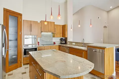 Kitchen - 13620 Holly Oak Way, Poway, CA 92064 photo 5 of 12