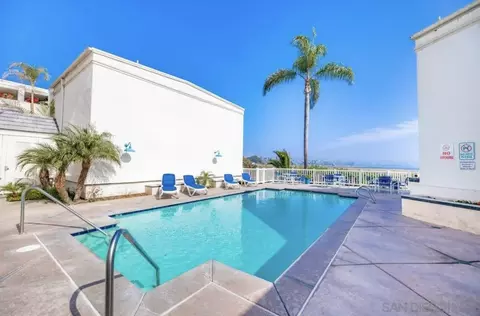 3999 Crown Point Dr #29, San Diego, CA 92109