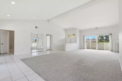 Living - 65 Via Casitas, Bonsall, CA 92003 photo 2 of 5