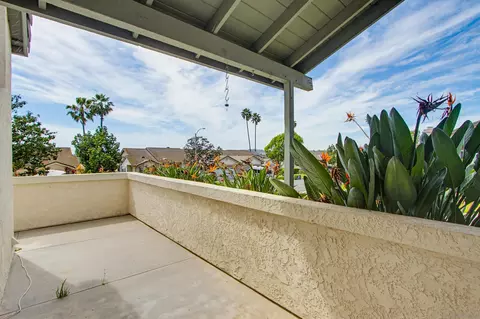 Exterior - 65 Via Casitas, Bonsall, CA 92003 photo 4 of 6