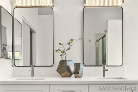 Bath - 1402 Broken Arrow, Fallbrook, CA 92028 photo 2 of 2