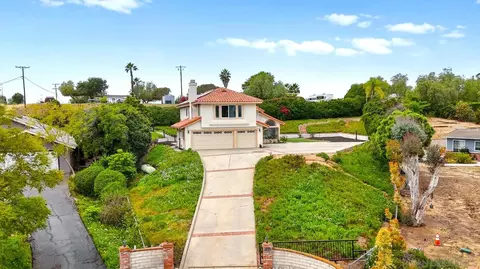 1402 Broken Arrow, Fallbrook, CA 92028