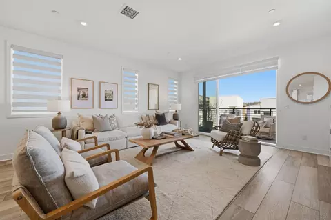 2860 Avella Cir, San Diego, CA 92108
