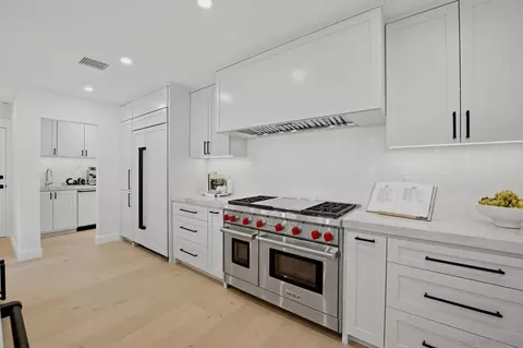 Kitchen - 701 Balboa Ave, Coronado, CA 92118 photo 3 of 6