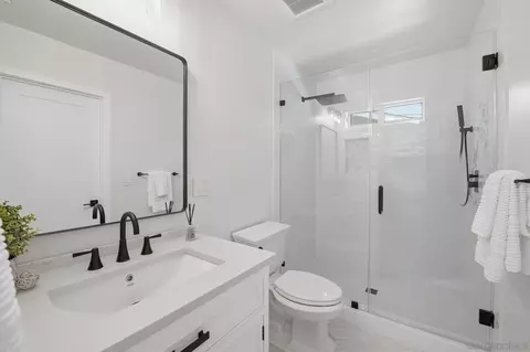 Bath - 701 Balboa Ave, Coronado, CA 92118 photo 1 of 4
