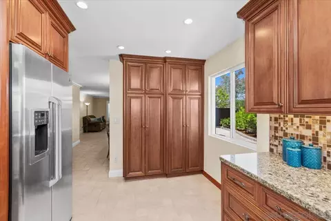 Kitchen - 2185 Estela Dr, El Cajon, CA 92020 photo 4 of 5