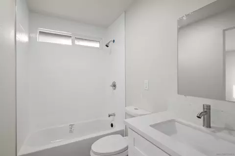 Bath - 75 Third Ave #20, Chula Vista, CA 91910 photo 6 of 6