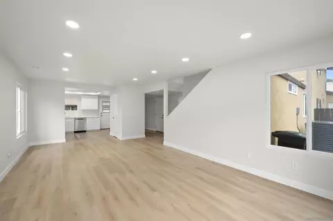 Living - 75 Third Ave #20, Chula Vista, CA 91910 photo 4 of 8