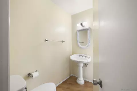 Bath - 2357 Royal Crst, Escondido, CA 92025 photo 1 of 5
