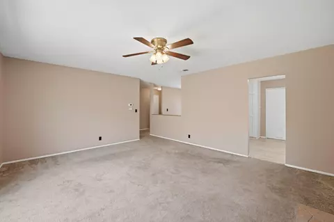 Living - 1580 Bitterroot Ct, San Marcos, CA 92069 photo 3 of 4