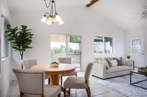 Dining - 13933 Recuerdo Dr, Del Mar, CA 92014 photo 4 of 4