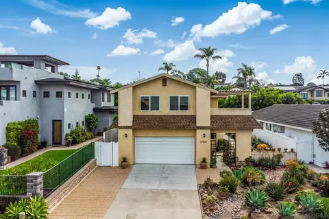 Exterior - 13933 Recuerdo Dr, Del Mar, CA 92014 photo 2 of 11