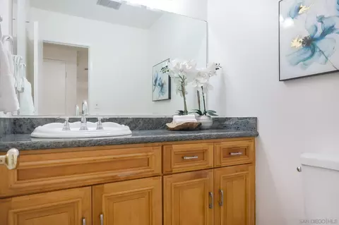 Bath - 13933 Recuerdo Dr, Del Mar, CA 92014 photo 1 of 4