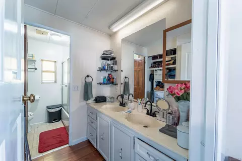 Bath - 3909 Reche Rd #SPC 116, Fallbrook, CA 92028 photo 1 of 1