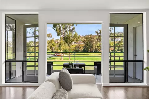 2556 Navarra Dr #C, Carlsbad, CA 92009