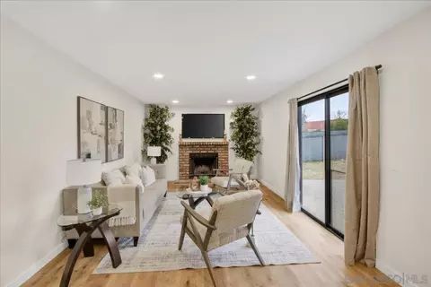 Living - 715 Hunter, Ramona, CA 92065 photo 2 of 5