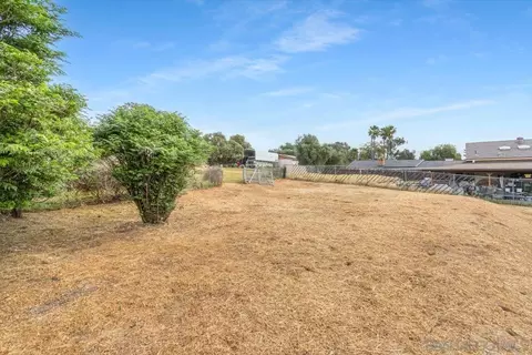 Exterior - 715 Hunter, Ramona, CA 92065 photo 4 of 7