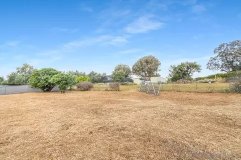 Exterior - 715 Hunter, Ramona, CA 92065 photo 5 of 7