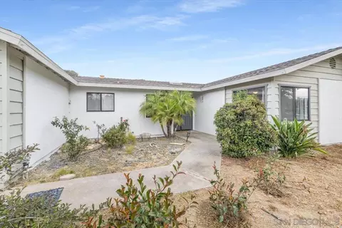 Exterior - 715 Hunter, Ramona, CA 92065 photo 2 of 7