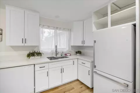 Kitchen - 715 Hunter, Ramona, CA 92065 photo 6 of 8