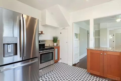 Kitchen - 8318-20 Allison, La Mesa, CA 91942 photo 4 of 5