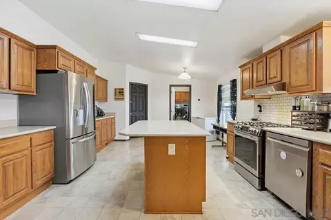 Kitchen - 9100 Single Oak Dr #33, Lakeside, CA 92040 photo 2 of 4