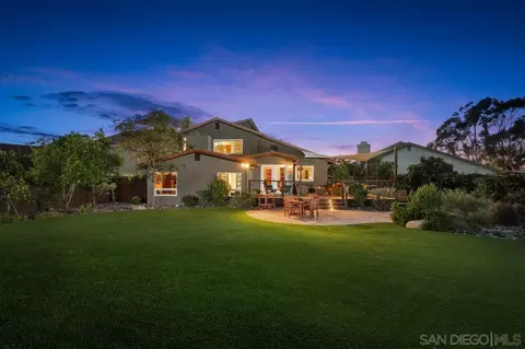 7233 Canyon Hill Ct, San Diego, CA 92126