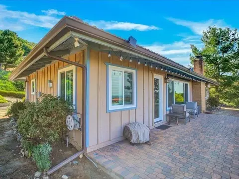 Exterior - 3360 Toyon Heights Dr, Fallbrook, CA 92028 photo 6 of 16
