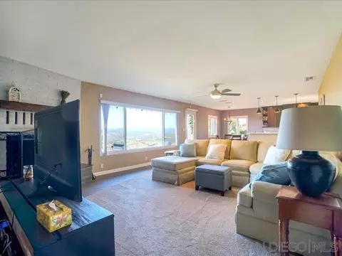 Living - 3360 Toyon Heights Dr, Fallbrook, CA 92028 photo 1 of 4