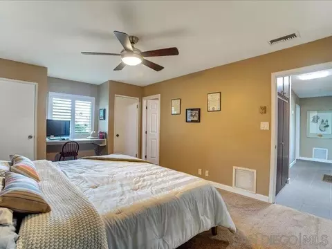 Bedroom - 3360 Toyon Heights Dr, Fallbrook, CA 92028 photo 3 of 7
