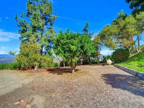 Exterior - 3360 Toyon Heights Dr, Fallbrook, CA 92028 photo 9 of 16