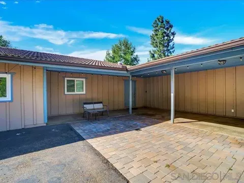 Exterior - 3360 Toyon Heights Dr, Fallbrook, CA 92028 photo 4 of 16