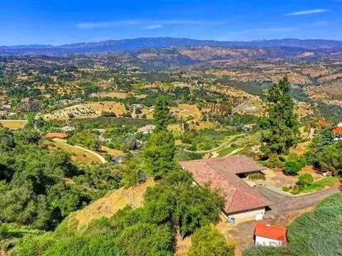 View/Area - 3360 Toyon Heights Dr, Fallbrook, CA 92028 photo 4 of 6