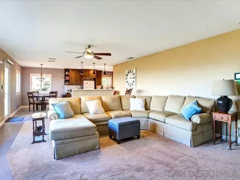 Living - 3360 Toyon Heights Dr, Fallbrook, CA 92028 photo 2 of 4