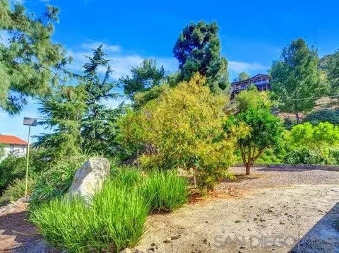 Exterior - 3360 Toyon Heights Dr, Fallbrook, CA 92028 photo 8 of 16