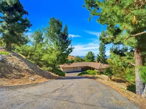 Exterior - 3360 Toyon Heights Dr, Fallbrook, CA 92028 photo 11 of 16