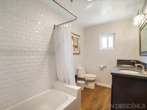 Bath - 3360 Toyon Heights Dr, Fallbrook, CA 92028 photo 3 of 5